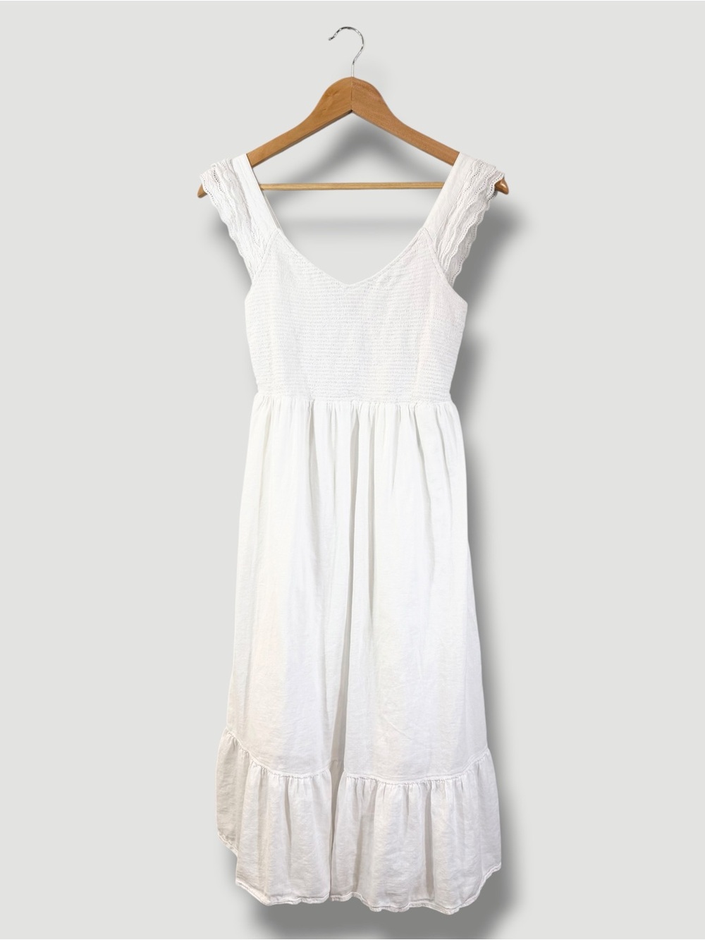 Old Navy White Midi Dress Size S Smocked Flutter Sleeveless Pockets Casual Party